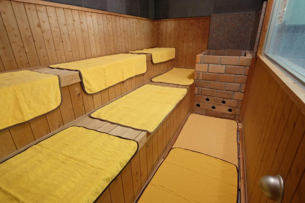 Station Hotel Au Цу Экстерьер фото