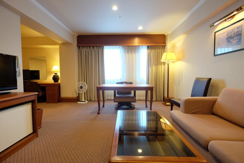 Station Hotel Au Цу Экстерьер фото