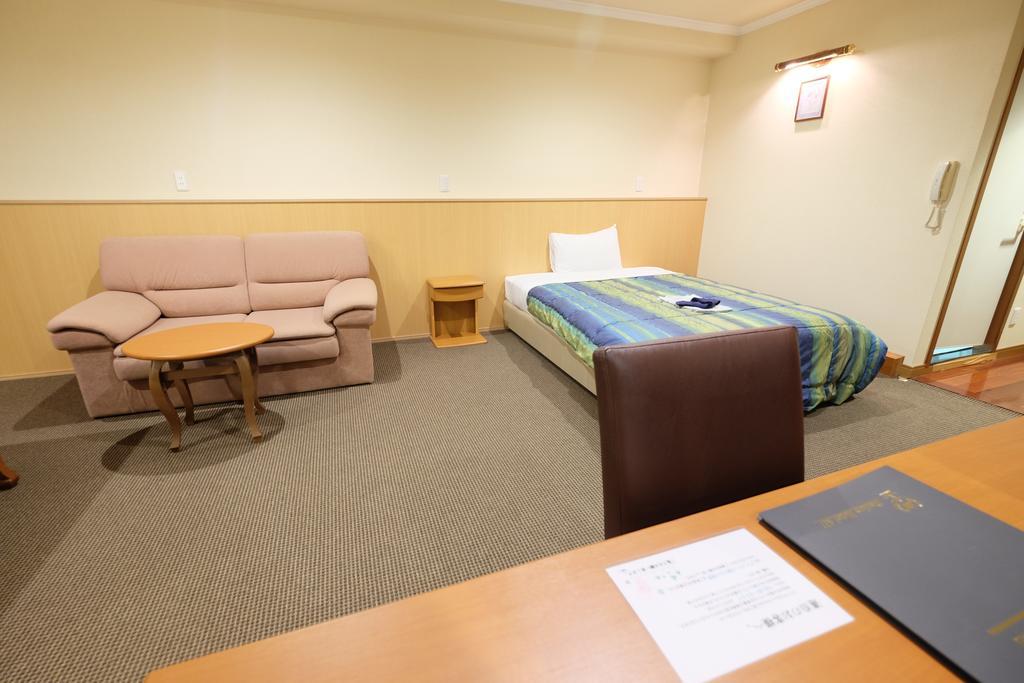 Station Hotel Au Цу Экстерьер фото